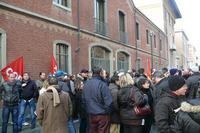 Il presidio del 5 dicembre degli operai e del Cobas Mirafiori all'Unione Industriale di Torino