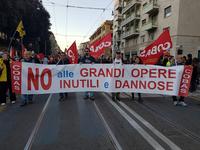La manifestazione di Roma contro le grandi opere